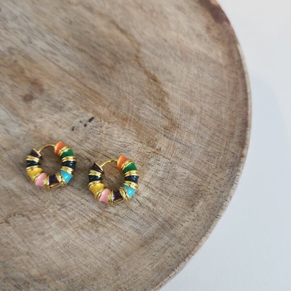 Minimalist Gold Jewelry Bundle & Save- Colorful Small Hoop Earrings. New - Picture 4 of 8